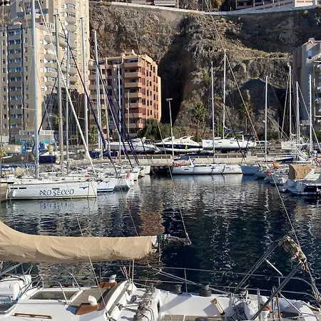 Beachfront 아파트