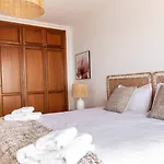 Beachfront With Office Like Dubai Apartman Radazul